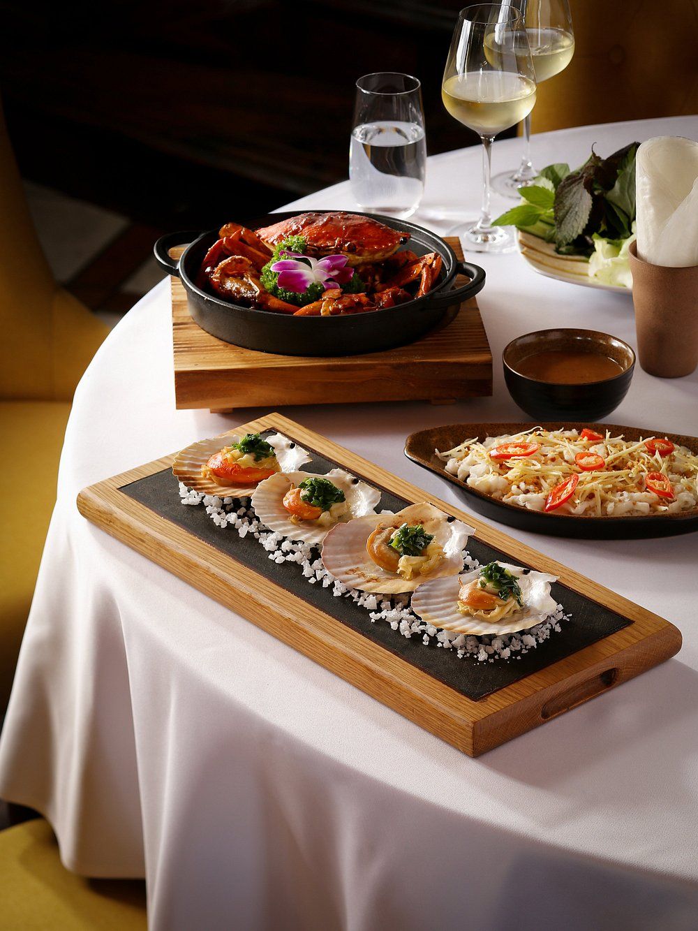 NS-Buffet Hải Sản Ngoc Suong Sai Gon (Suong Nguyet Anh)
