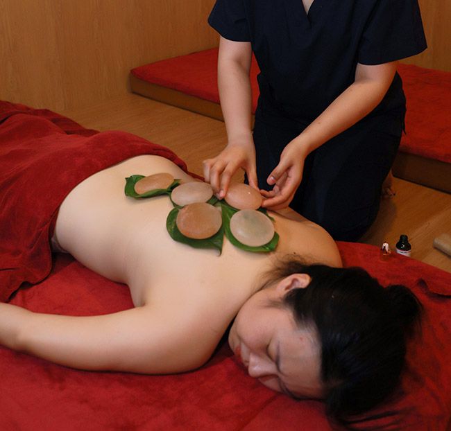 NS-Viện Việt Hàn - Ôn Phế Kinh/ Massage Ngải Cứu/ Giác Hơi 90’