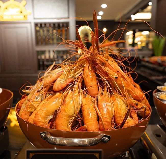 Tàu Bến Nghé - Buffet Hải Sản, Nghe Nhạc, Du Ngoạn Sông Sài Gòn